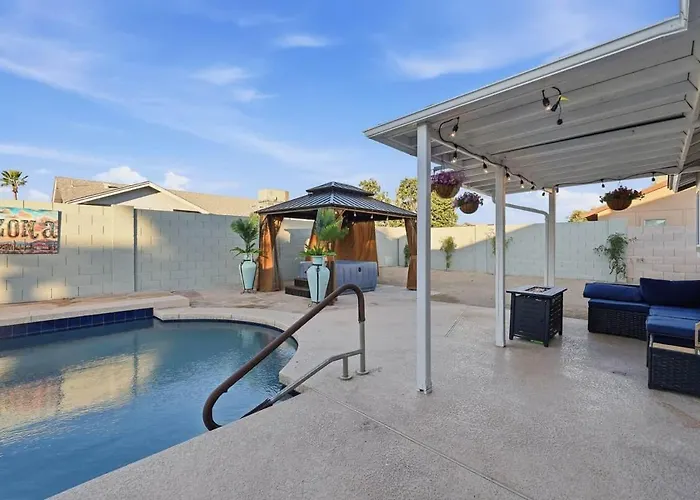 Holiday home Sonoran Sun Retreat On Dahlia - Pool & Hot Tub! Peoria