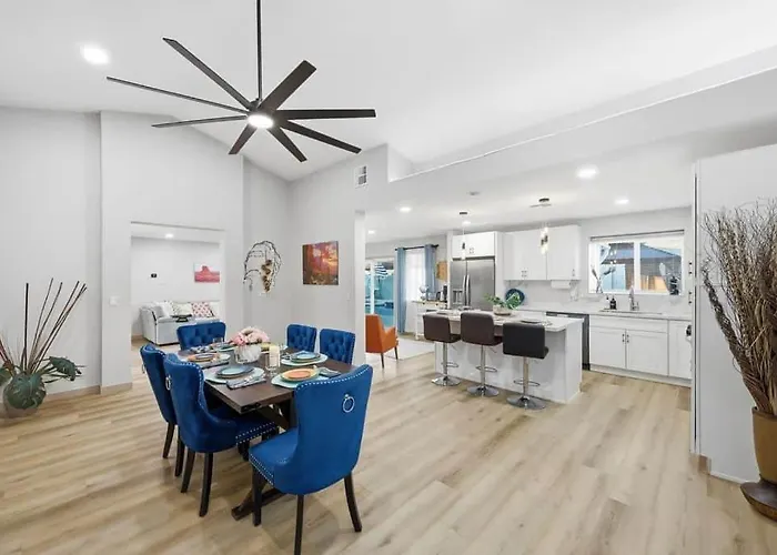 Holiday home Sonoran Sun Retreat On Dahlia - Pool & Hot Tub! Peoria