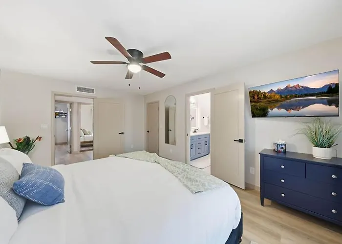Sonoran Sun Retreat On Dahlia - Pool & Hot Tub! *