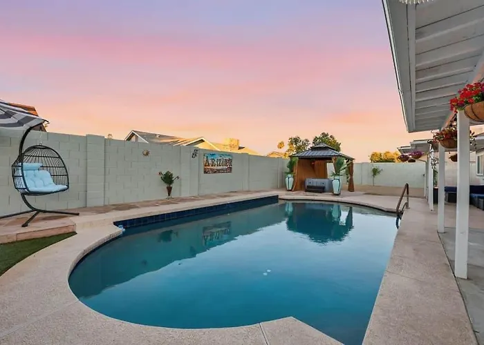Holiday home Sonoran Sun Retreat On Dahlia - Pool & Hot Tub! Peoria