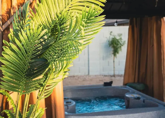 Sonoran Sun Retreat On Dahlia - Pool & Hot Tub! Peoria